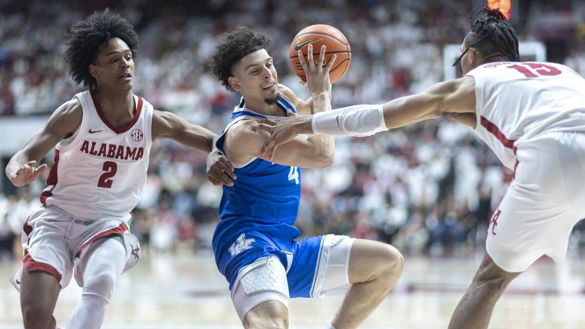 The effort is there, but shorthanded, this Kentucky basketball team can only go so far