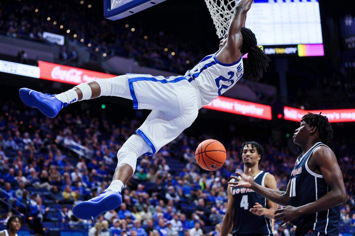Kentucky Wildcats guard Cason Wallace (22) dunks the ball on Howard Bison guard Ose Okojie (11) during the game at Rupp Arena in Lexington, Ky., Monday, November 7, 2022.