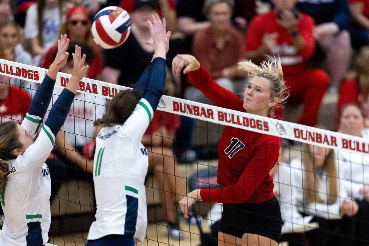 Dunbar’s Delaney Gash (17) was named MVP of the 11th Region Tournament.
