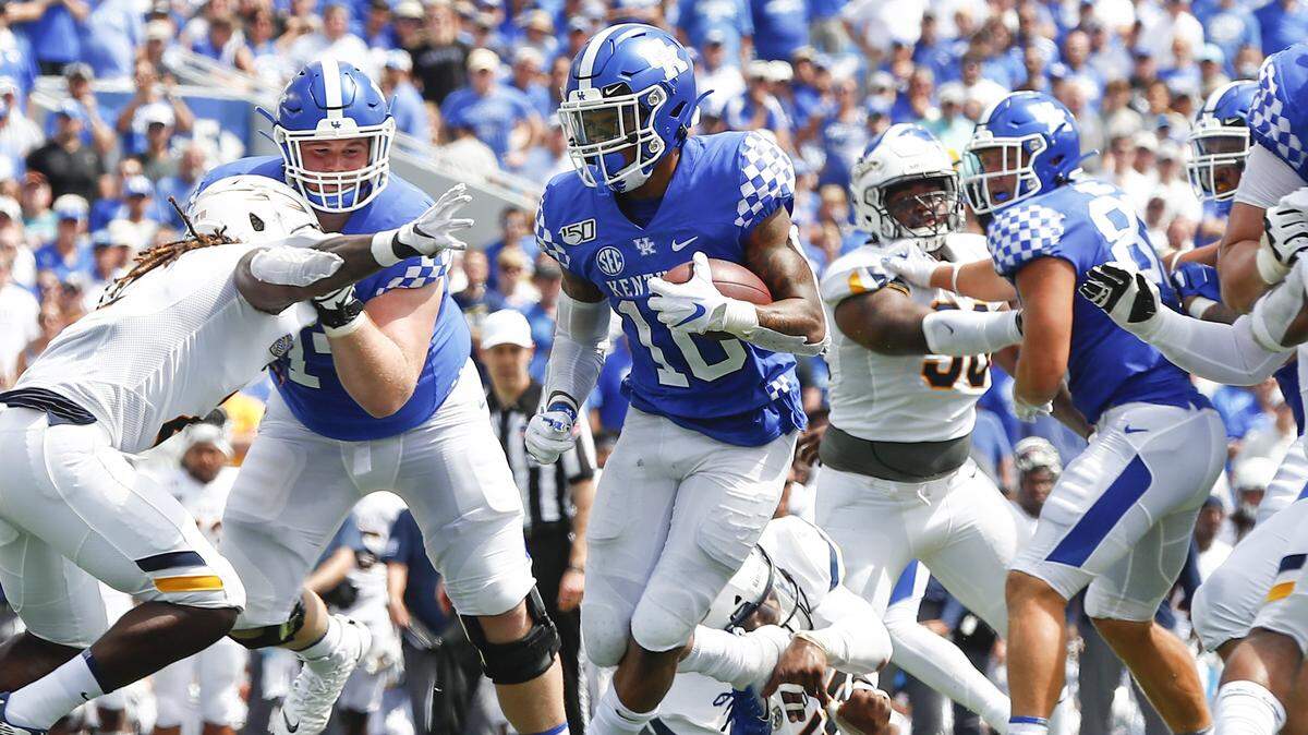 UK vs. Eastern Michigan predictions: Low-scoring night with a big-time rusher