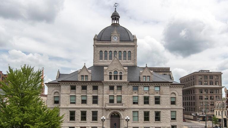 Will the loss of Zim’s hurt the former Fayette County courthouse’s bottom line?