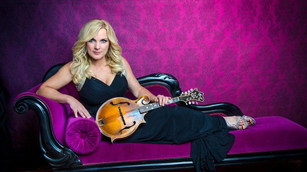 Rhonda Vincent performs at WoodSongs at The Lyric Theatre this week.