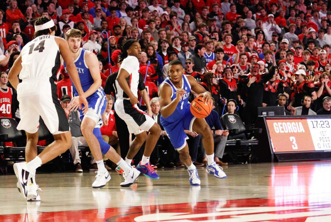 Kentucky guard Lamont Butler (1) dribbles the ball during Tuesday’s game against Georgia at Stegeman Coliseum in Athens, Ga.