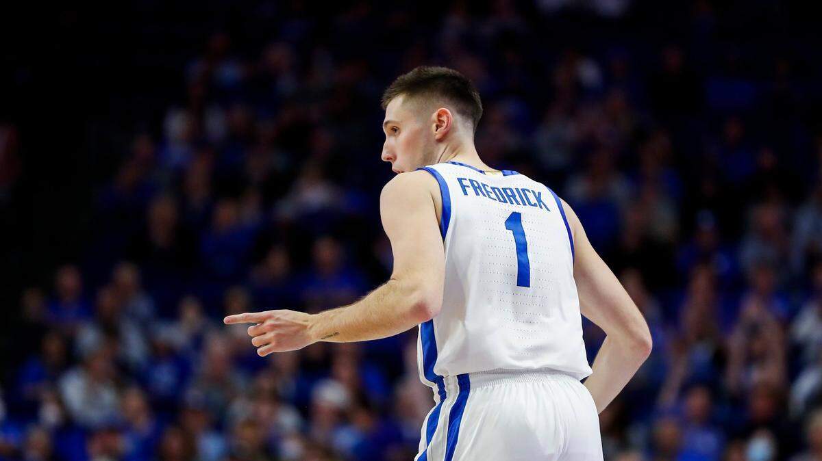 CJ Fredrick who spent two seasons at Kentucky but missed the first because of injuries, plans to complete his college basketball career at Cincinnati, in his hometown.