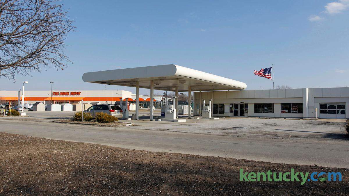 The former BP station on Richmond Road near the former Lexington Mall in February 2011. The gas station has since been razed, and the property is being sold, with plans for a Panda Express restaurant.