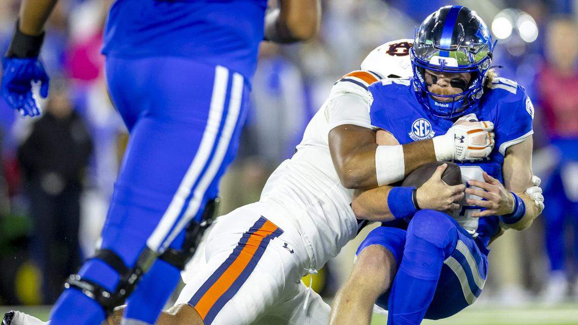 Are Kentucky football’s hopes of extending bowl streak finished after loss to Auburn?