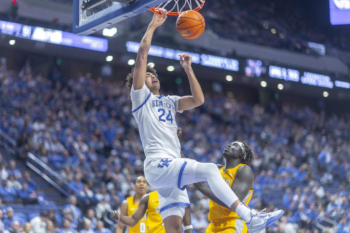 Kentucky freshman center Malachi Moreno (24) has scored in double figures in two of the past three Wildcats’ games.