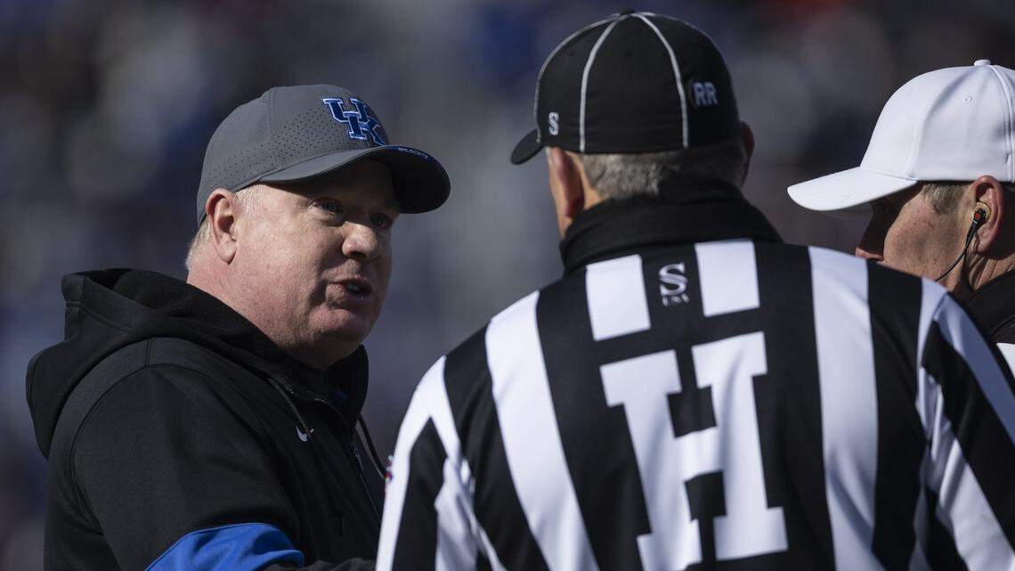 Is there any reason to think Mark Stoops can get Kentucky football back on the rails?