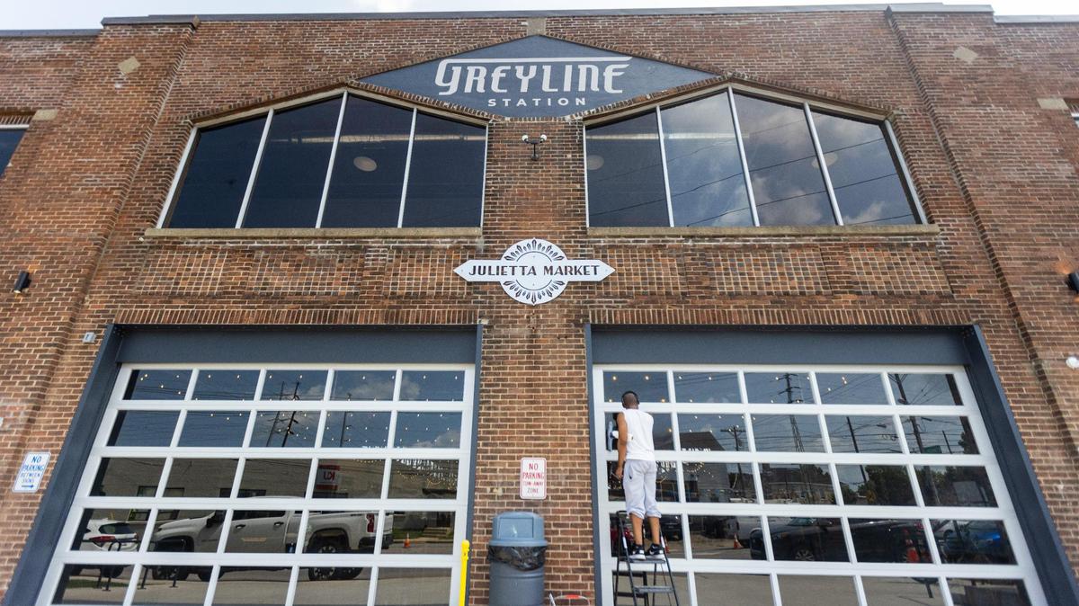 Greyline Station on the corner of North Limestone and Loudon is welcoming a new restaurant and a new wine bar.