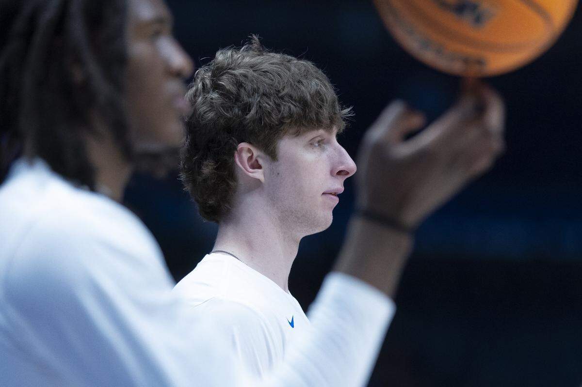 Kentucky junior forward Reece Potter redshirted the 2025-26 season with the Wildcats.