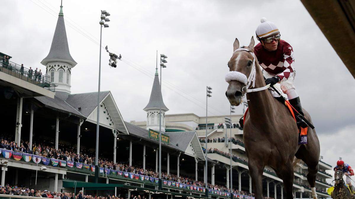 Joel Rosario rode Jaywalk to victory in the Breeders’ Cup Juvenile Fillies race at Churchill Downs on Friday.