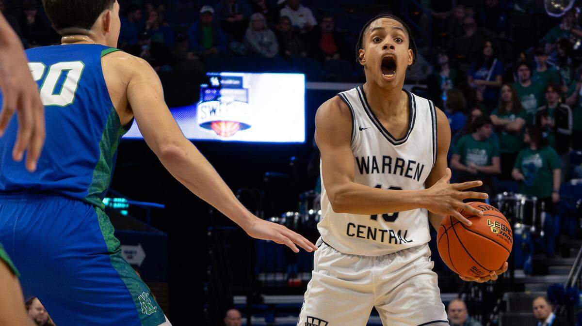 Warren Central's Dominique Anthony calls out to a teammate, looking for an open pass during the UK HealthCare Boys' Basketball Sweet 16 state tournament first-round game between Warren Central and North Laurel at Rupp Arena on March 18, 2026.