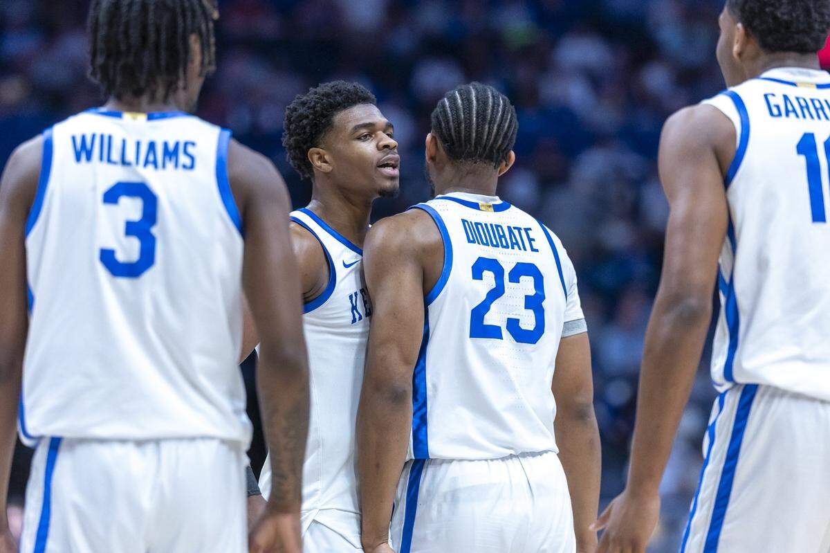 Kentucky basketball enters the 2026 NCAA Tournament with a 21-13 overall record.