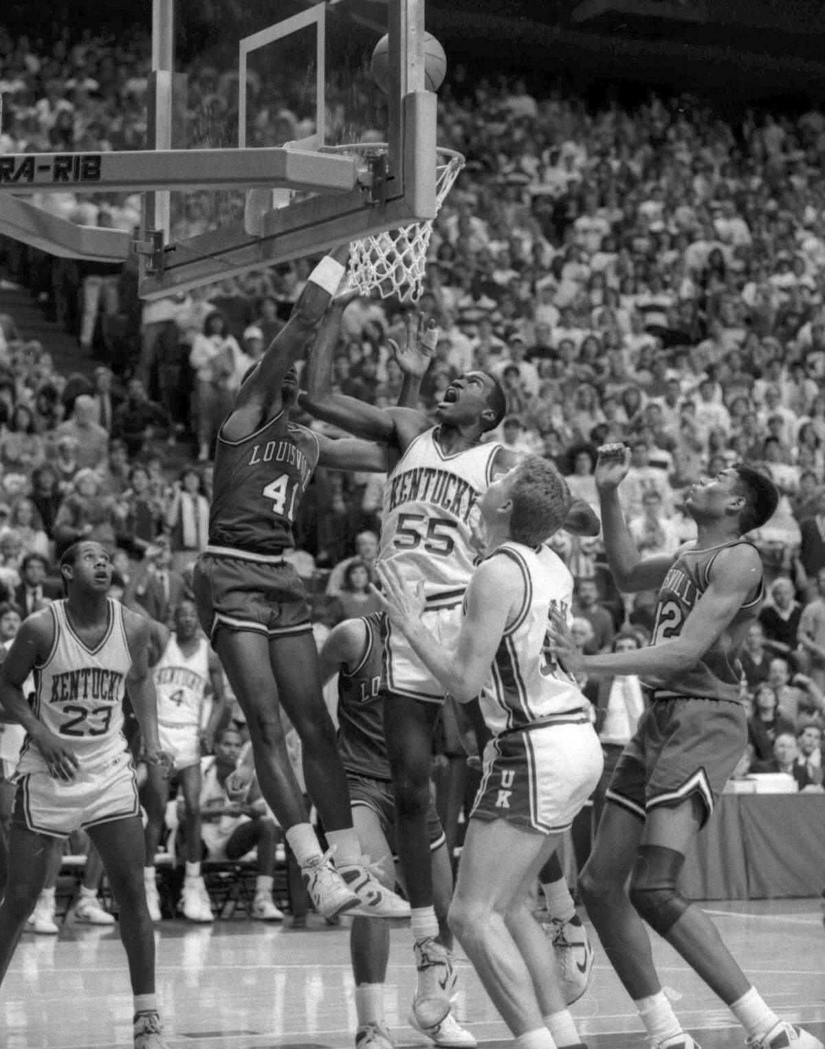 A tip-in by Kentucky’s Cedric Jenkins beat the buzzer and Louisville, 76-75 in Rupp Arena, in 1987.