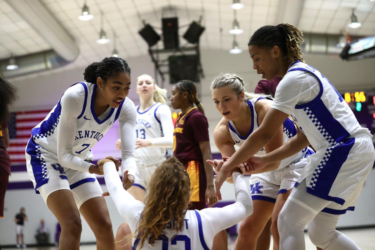 Kentucky’s Amelia Hassett gets a lift from teammates, from left, Teonni Key, Cassidy Rowe and Dazia Lawrence during Tuesday evening’s Music City Classic game against Arizona State at Trevecca Nazarene University in Nashville, Tennessee.