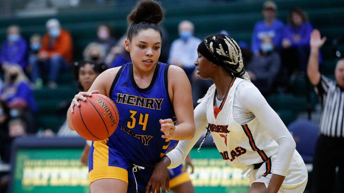 Henry Clay’s Kennedy Williams, shown here during the district tournament, led the Blue Devils to victory over Great Crossing in the quarterfinals of the 11th Region Tournament on Monday night. Williams finished with a game-high 15 points and 11 rebounds.