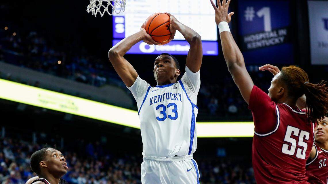 Sophomore center Ugonna Onyenso will be one of three scholarship returnees from last season’s Kentucky basketball team.
