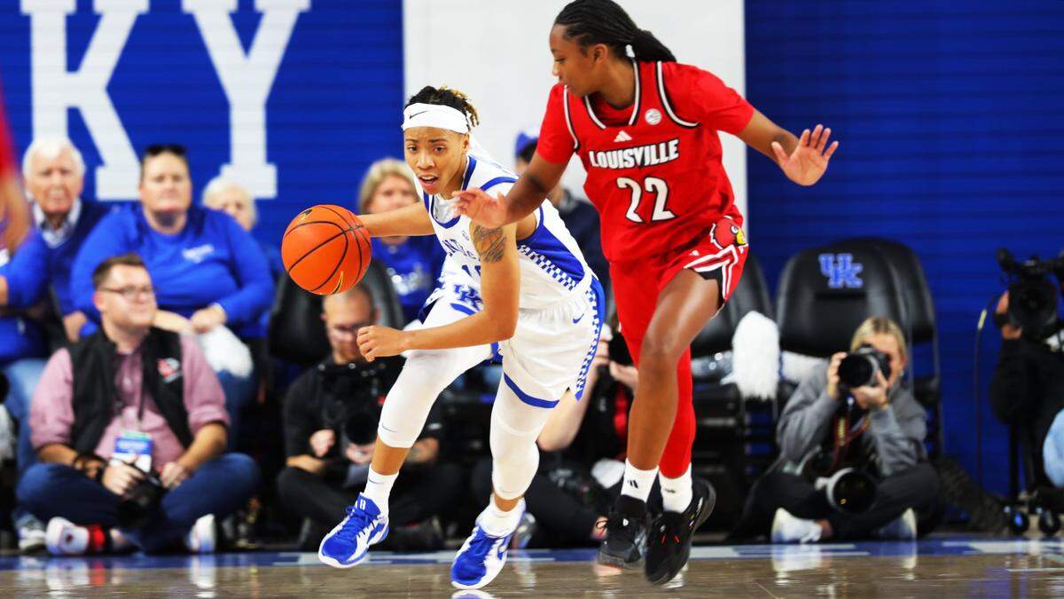 Dazia Lawrence, a transfer from Charlotte, was one of four Wildcats to score in double figures vs. the Cardinals, finishing with 14 points in 43 minutes.