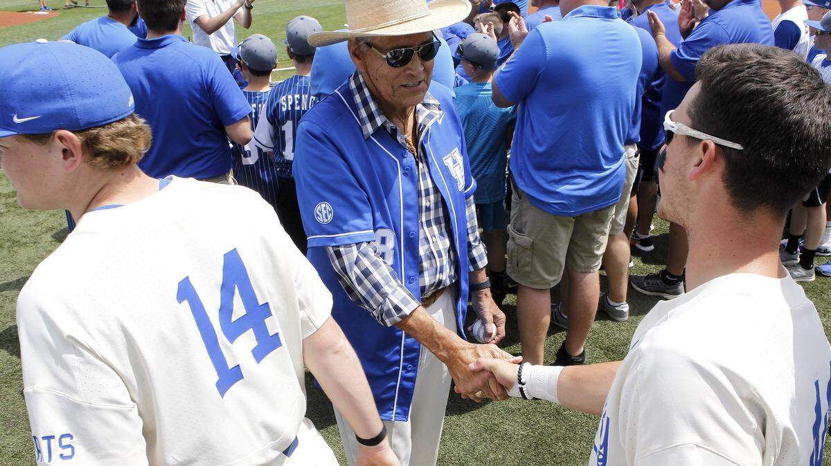 UK legend Cliff Hagan shook hands with Ryan Shinn and the team Sunday before the final regular-season game ever played at Cliff Hagan Stadium.