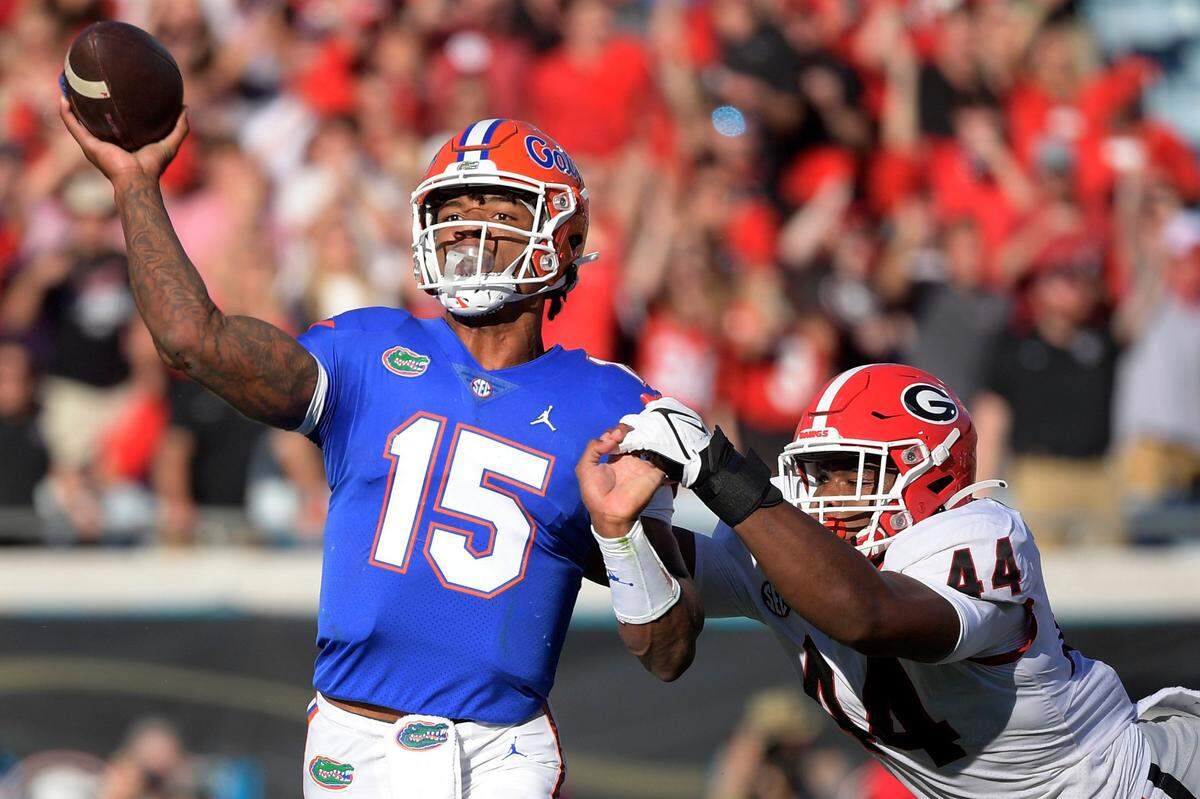 Florida’s Anthony Richardson (15) is the most talented Gators quarterback since Tim Tebow, according to ESPN analyst and ex-NFL QB Dan Orlovsky.