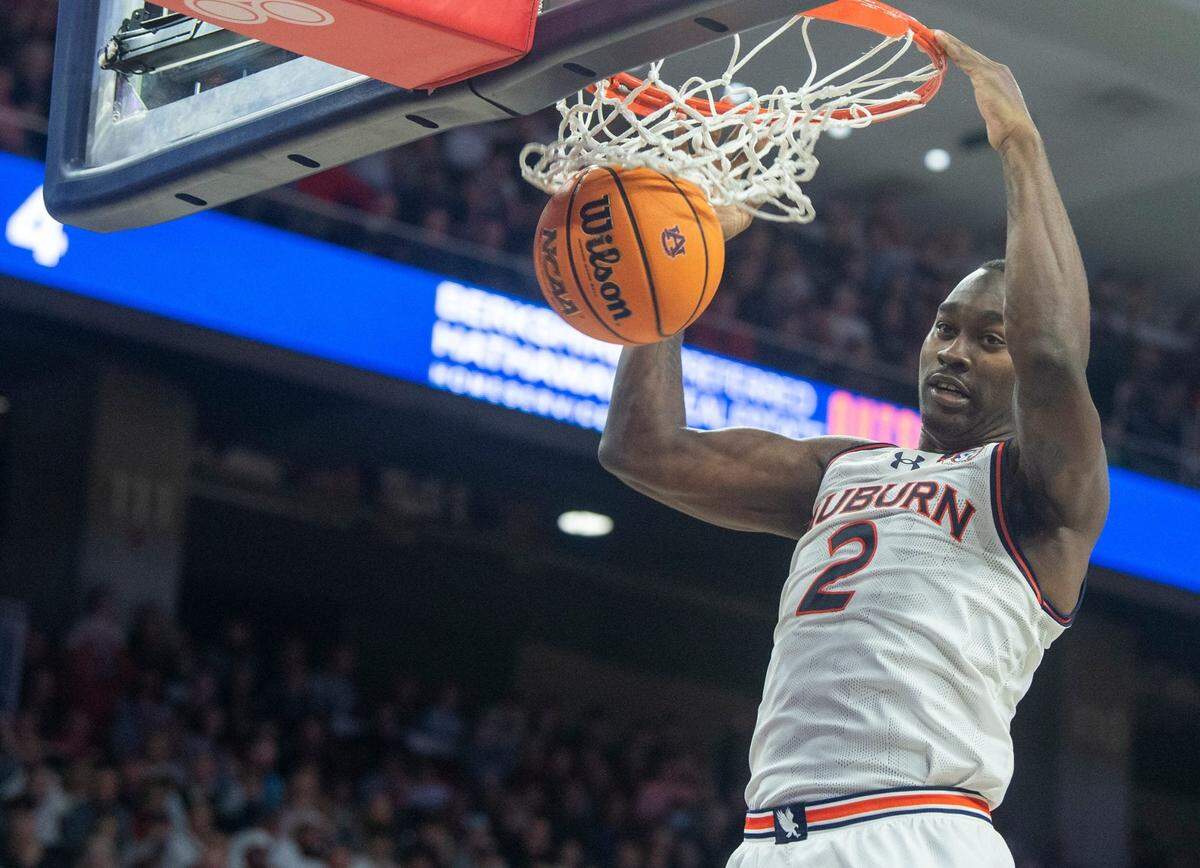 Auburn super-senior forward Jaylin Williams had a team-high 13 points in the Tigers’ 86-54 loss to Kentucky at Rupp Arena last season.