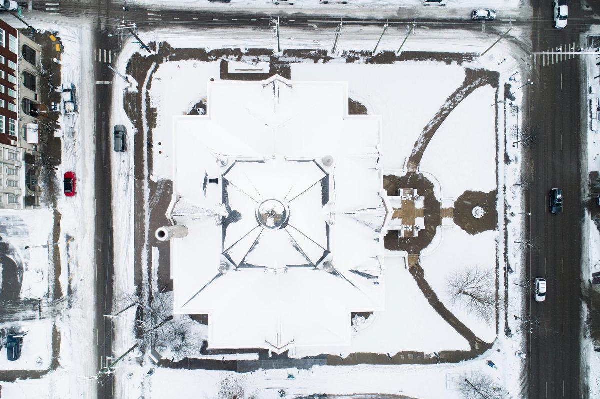The Old Fayette County Court House sits under a blanket of snow in Lexington, Ky., Friday, Jan. 7, 2022.