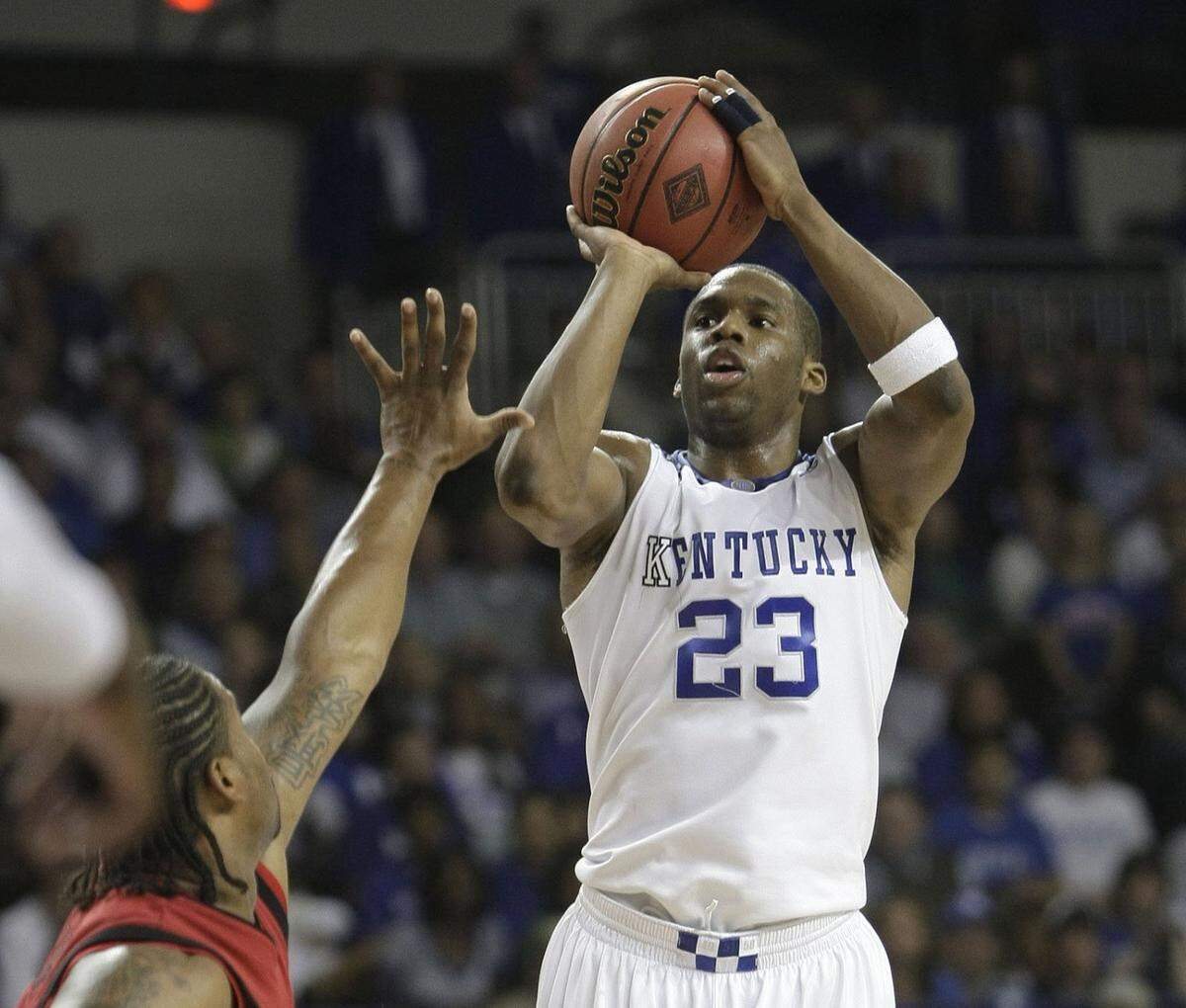 Jodie Meeks shoots a 3-pointer during his final college basketball game in Lexington, a Kentucky victory over UNLV in Memorial Coliseum in the NIT on March 17, 2009.