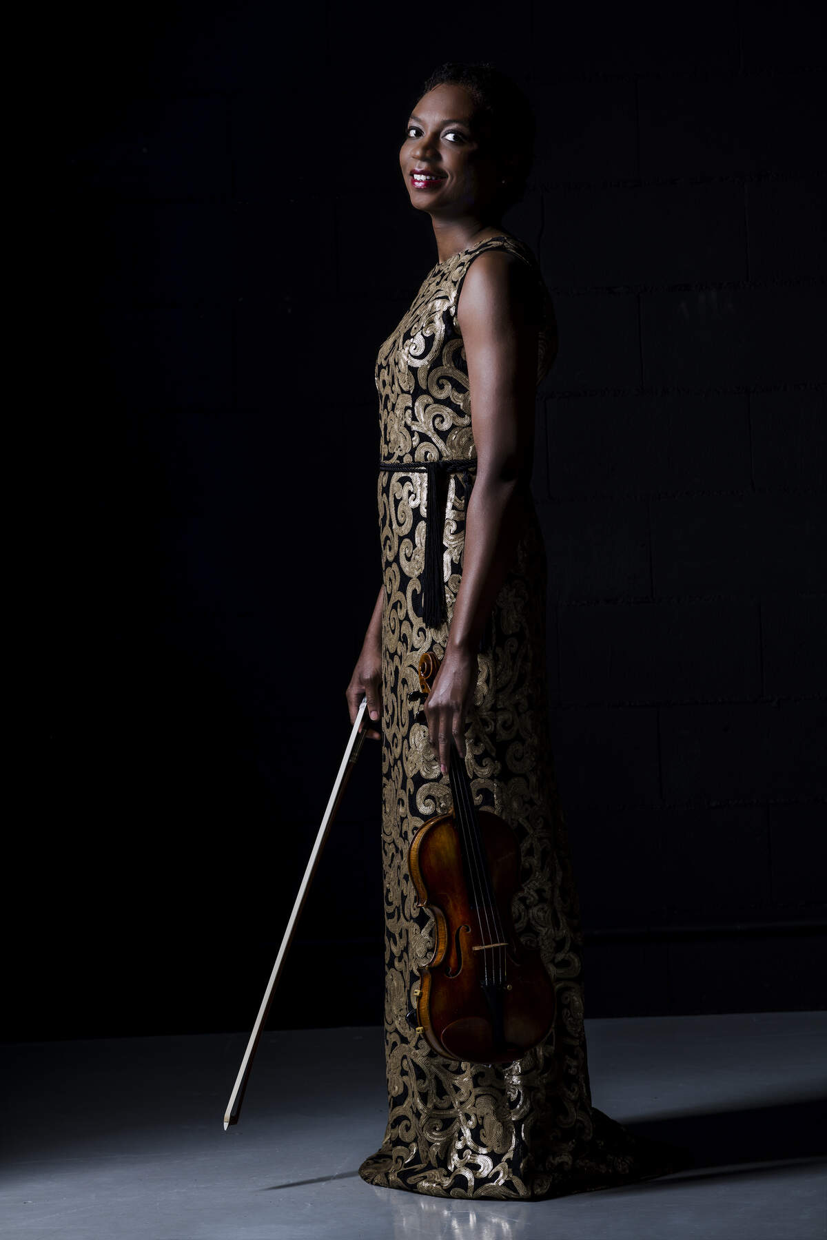 Violinist Tai Murray plays plays a violin by 18th century Italian luthier Tommaso Balestrieri that was made in 1765.