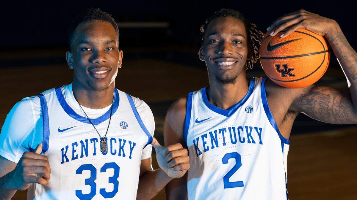 Ugonna Onyenso, left, and Aaron Bradshaw have added some weight in the offseason.