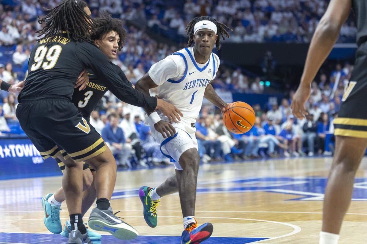 Kentucky guard Denzel Aberdeen (1) has 41 assists versus seven turnovers over UK’s previous nine games.