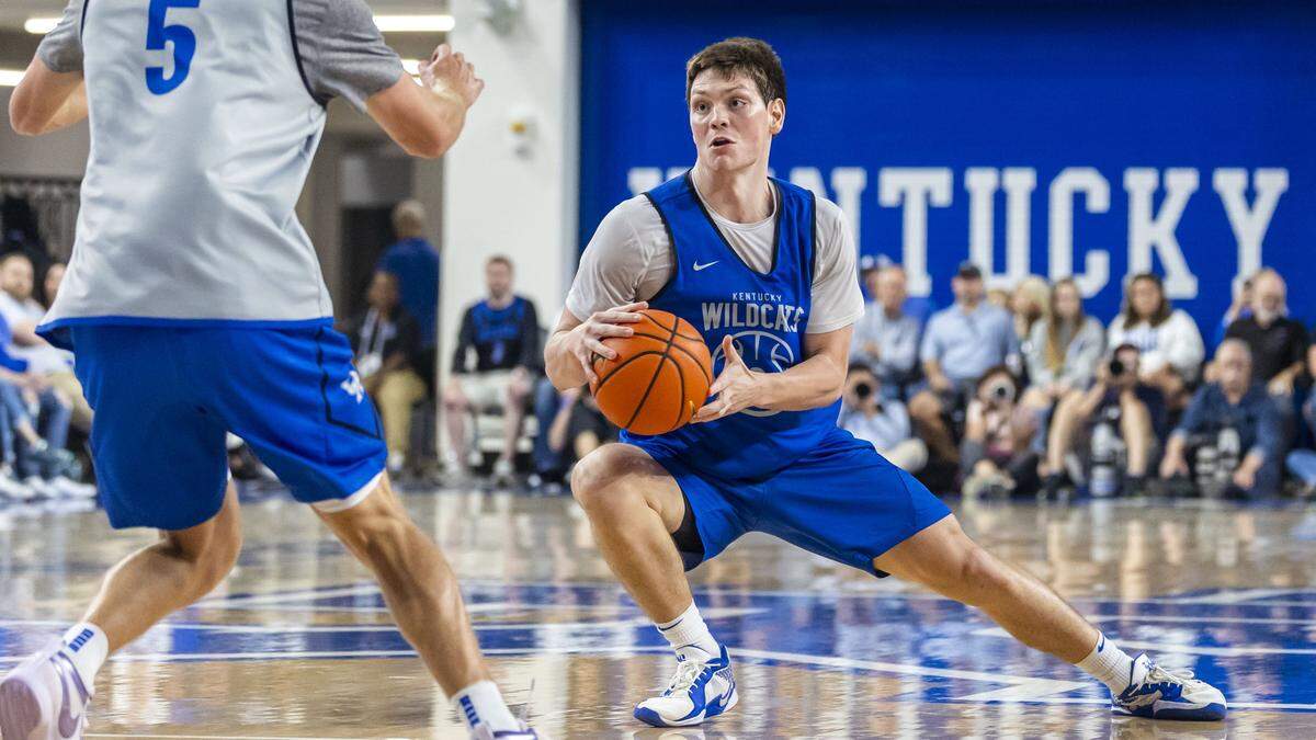 Last season, Kentucky forward Trent Noah averaged 2.7 points and 1.9 rebounds per game across 24 appearances for the Wildcats.