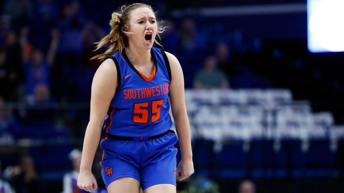 Southwestern knocks chip off its shoulder and takes down McCracken County in Sweet 16