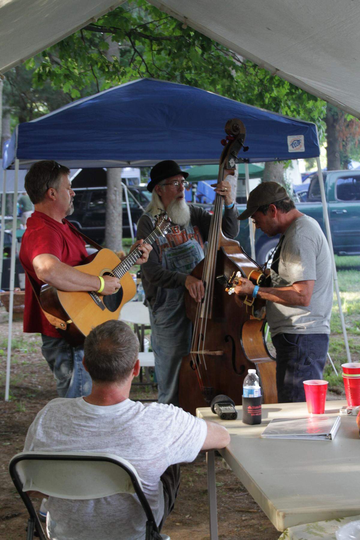 The Festival of the Bluegrass at the Kentucky Horse Park is known for its impromptu jam sessions in the campground, which go on until dawn sometimes. The community feeling is what make the festival distinctive from other bluegrass festivals, organizers say.