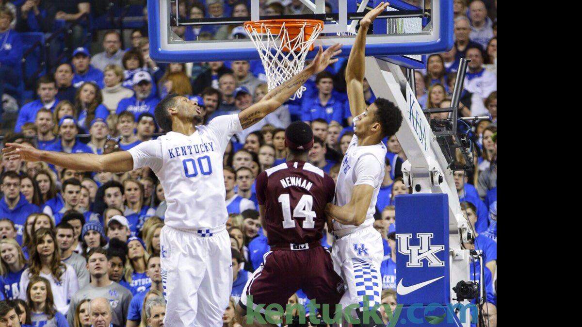Lee and Labissierre shutting down inside traffic. Photo via Twitter.