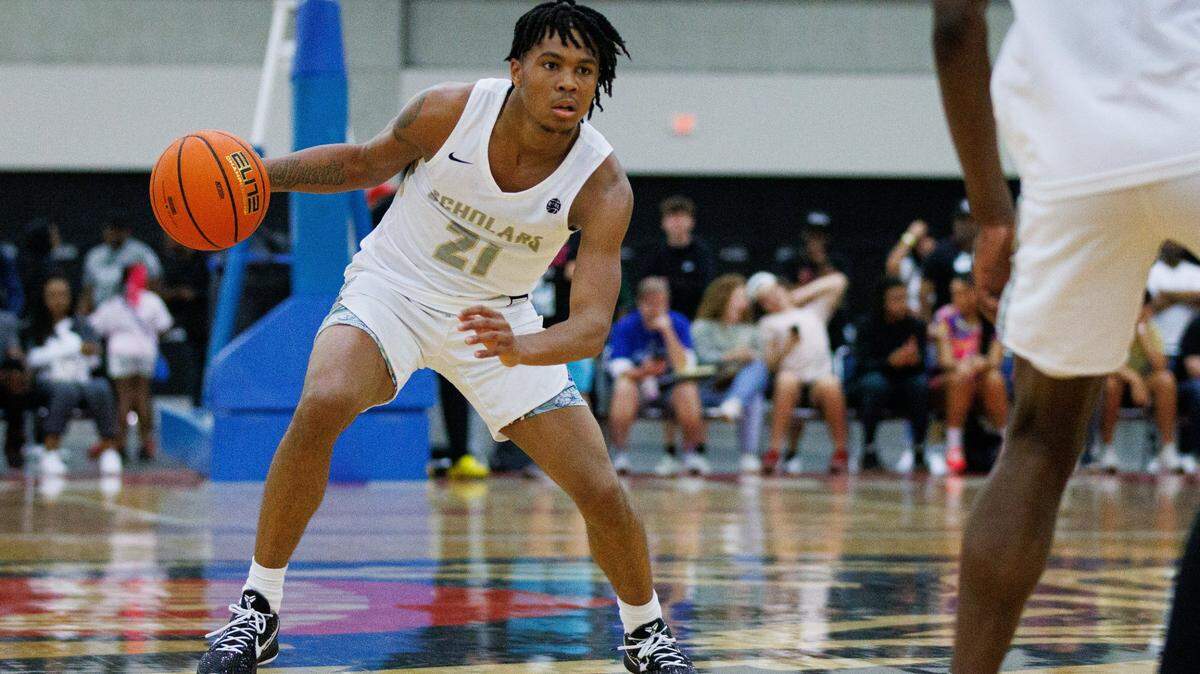 DJ Wagner, widely regarded as the top prospect in the 2023 recruiting class, is expected to commit to Kentucky.