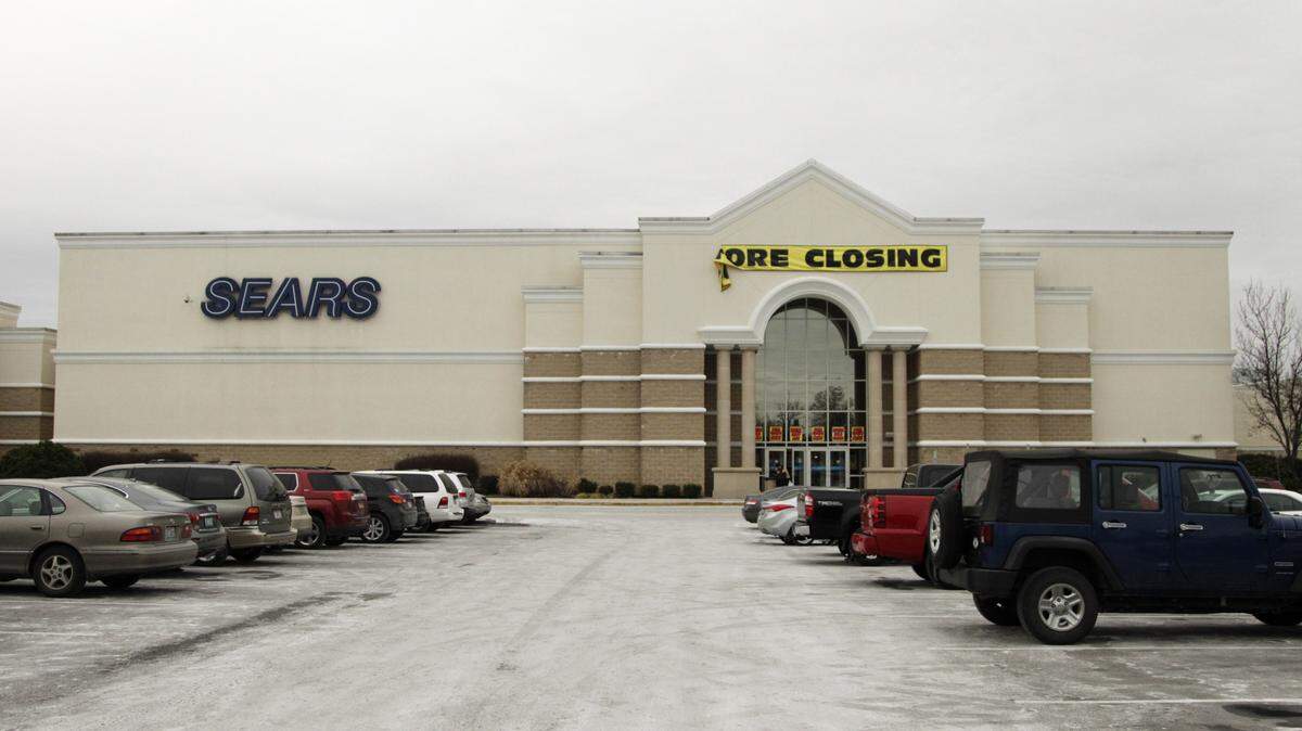 Sears, which had a store in Lexington since at least the 1930s, will be replaced at Fayette Mall by new retailers, with two or three restaurants planned for the front of the building.