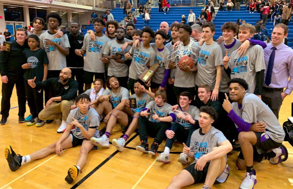 The 2019-20 Male Bulldogs celebrated the school’s 7th Region boys’ basketball championship, the tradition-rich program’s first since 2002.