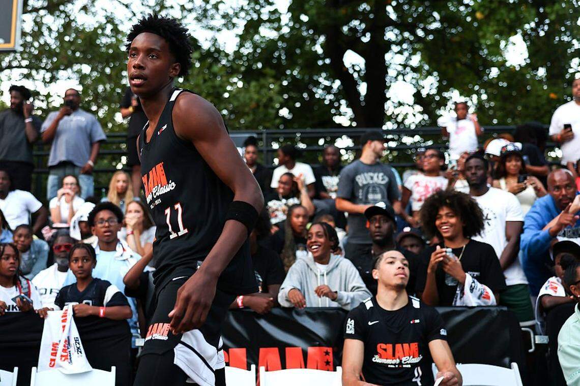 NEW YORK, NEW YORK - AUGUST 18: Class of 2026 recruit Christian Collins walks onto the court during the SLAM Summer Classic at Rucker Park on August 18, 2025 in New York City. (Photo by Ishika Samant/Getty Images)