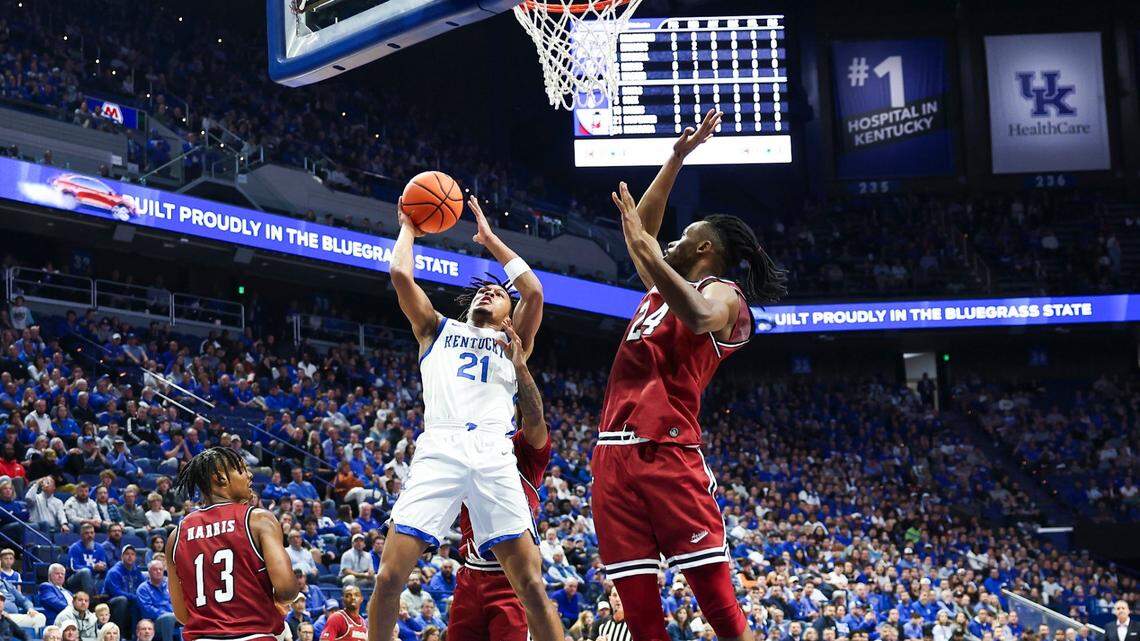 College basketball final: Kentucky 86, New Mexico State 46