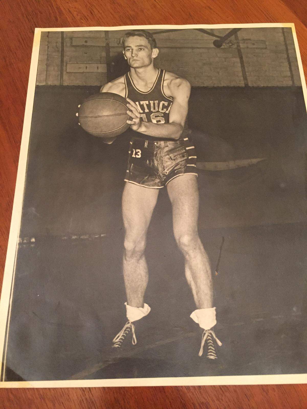 Ed Allin played basketball for Kentucky during the 1944-45 and 1945-46 seasons. He played a total of 21 games and scored 16 points.
