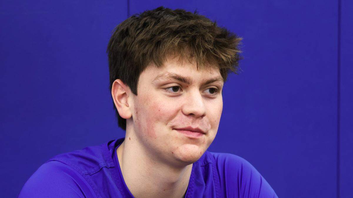 As an in-state recruit, “to be able to put on the Kentucky jersey, that’s just something that’s not taken lightly,” freshman Trent Noah said.