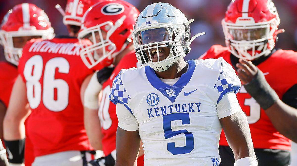 Kentucky linebacker DeAndre Square (5) celebrates a tackle during the Wildcats’ loss at No. 1 Georgia on Saturday. The Bulldogs outgained UK 416 yards to 249.