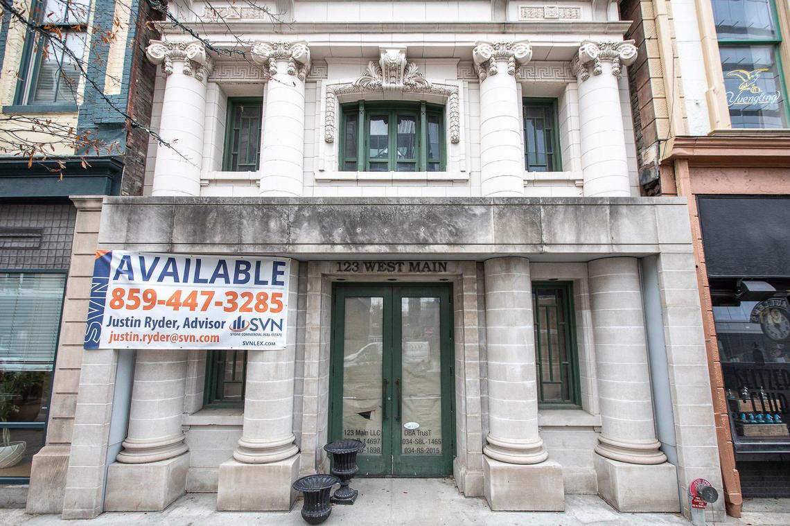 Stings Lounge will be coming to 123 West Main St. in 2020.