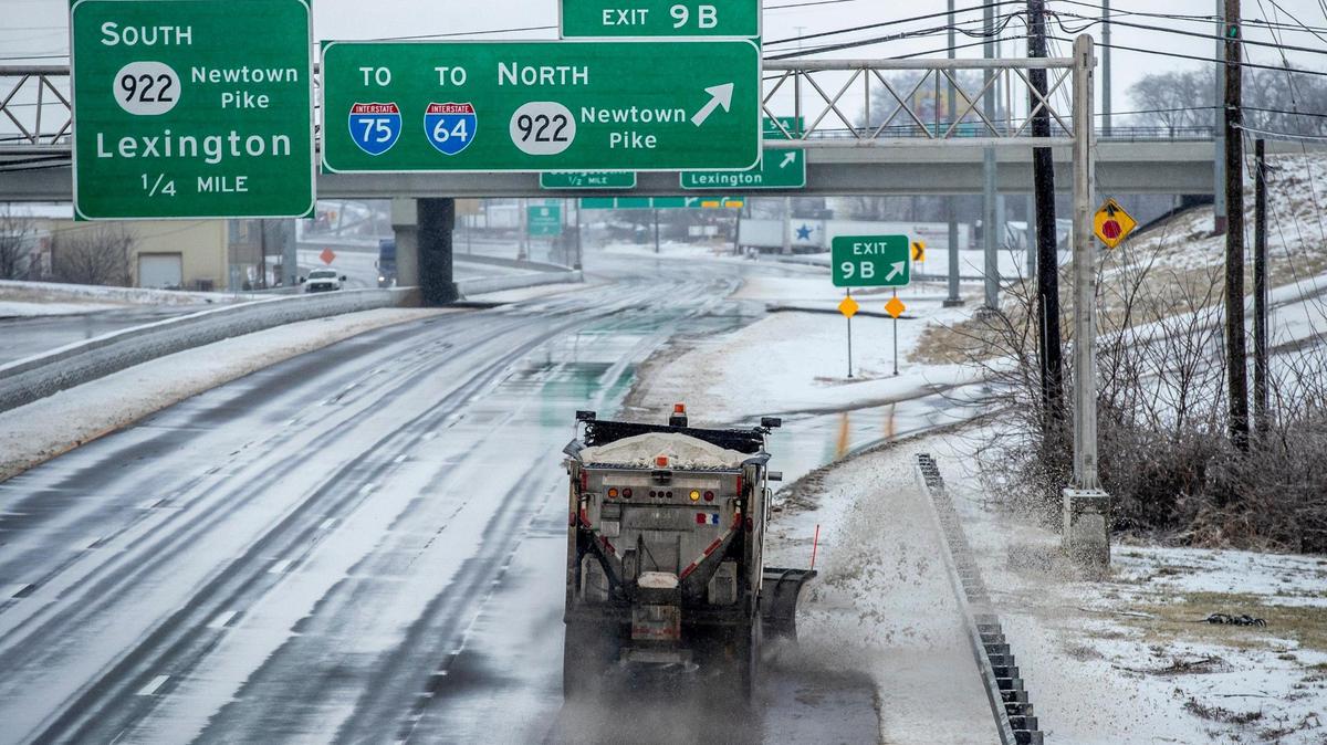 Live updates: Power outages resolving but thousands still in dark. Latest on ice storm