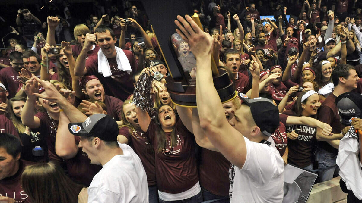 NCAA Div II Championship Basketball
