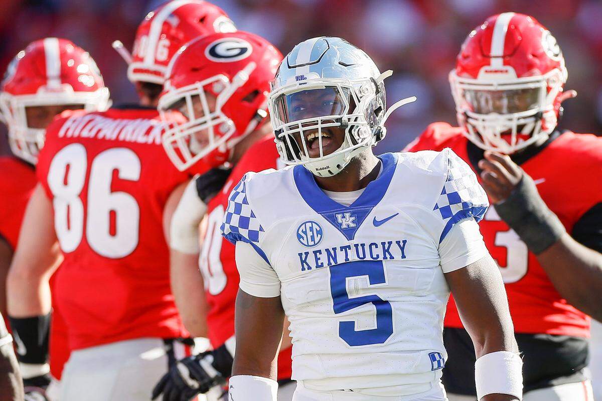 Kentucky star DeAndre Square (5) will be a “super senior” this fall. He has 244 tackles in his career.