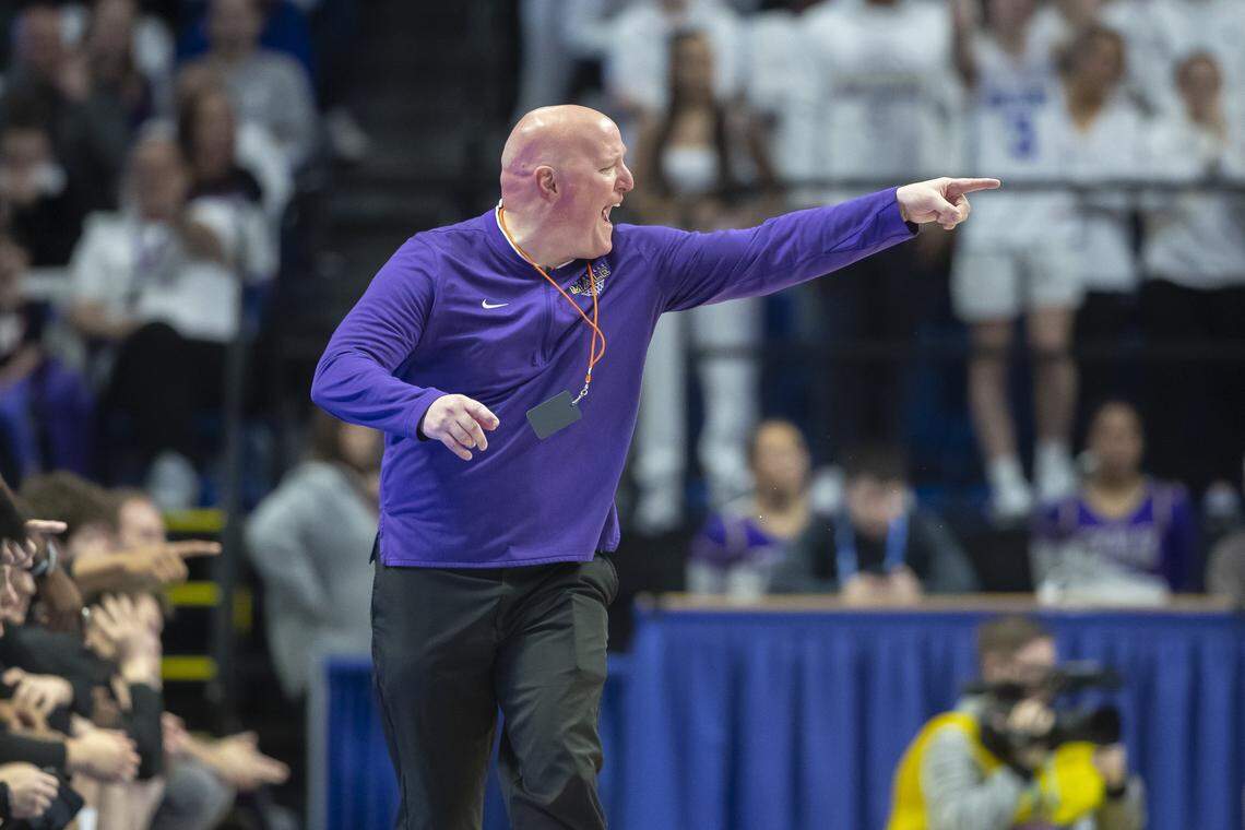 Male head coach Tim Haworth directs his team against Breathitt County during the 2023 UK HealthCare Boys’ Sweet 16 state basketball tournament at Rupp Arena on March 16, 2023. Male ranks No. 1 in the first Kentucky Media Elite 16 poll of this season.