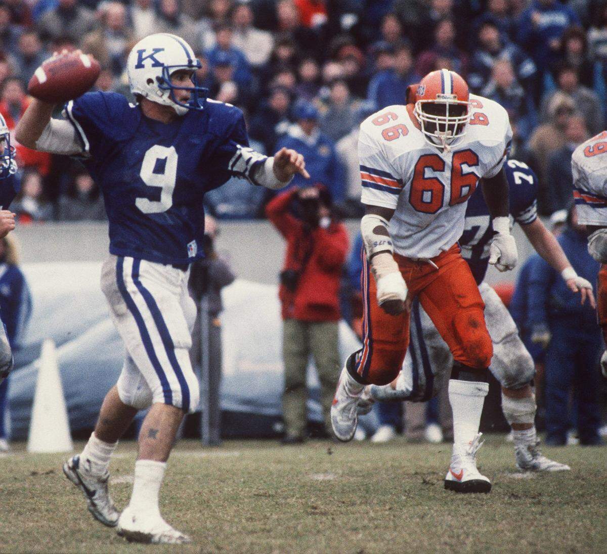 Bill Ransdell quarterbacked Kentucky to a 17-12 victory at Tennessee in 1984. The Elizabethtown product is shown here leading UK to a 10-3 win over Florida in 1986.