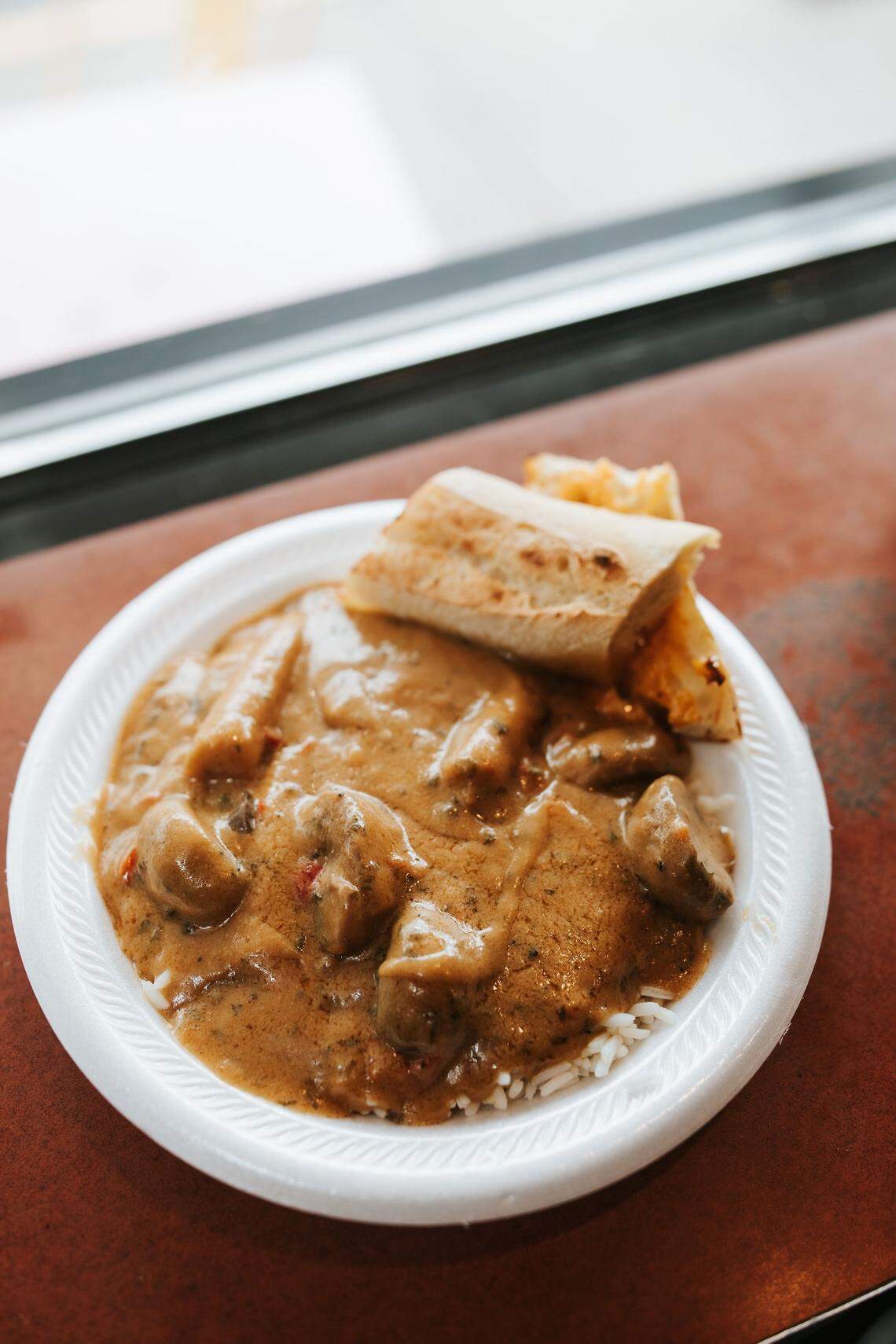 Bourbon n’ Toulouse will have the vegan Thai Peanut Sauce at the new Leestown Road.