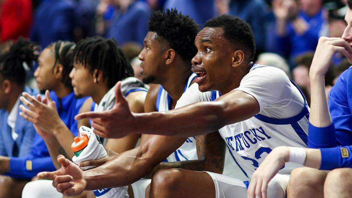 SEC college basketball final: LSU 75, Kentucky 74